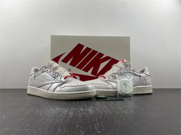 TS x AJ1 Travis Scott x Air Jordan 1 Low OG 