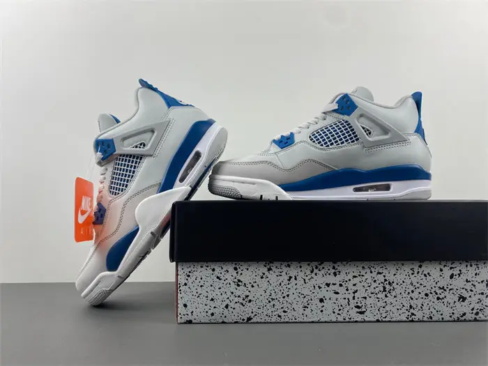 Air Jordan 4 