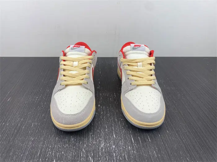 Nike Dunk Low 85 