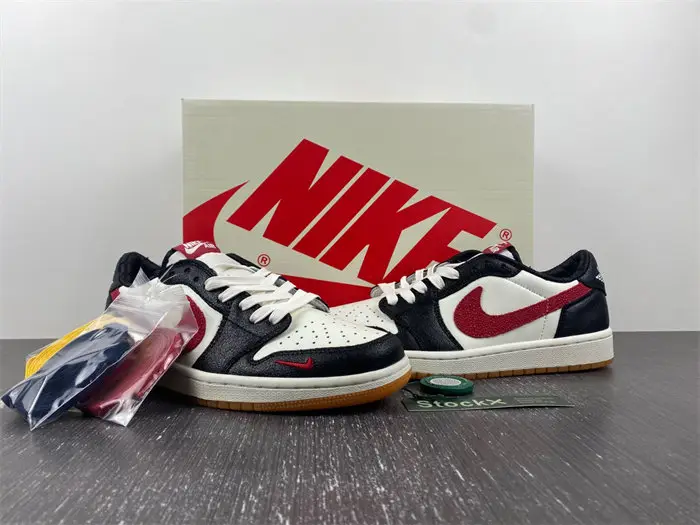 Air Jordan 1 Low  EBB2224