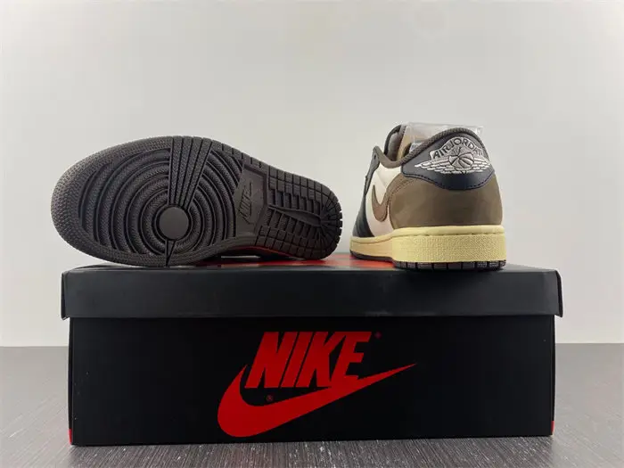 Air Jordan AJ1 Low OG SP +TRAVIS SCOTT TS 