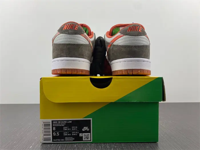 Nike SB Dunk Low Crushed D.C. 