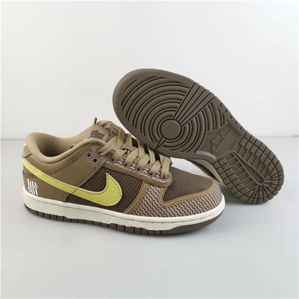 Nike Dunk Low SP UNDEFEATED Canteen Dunk vs. AF1 Pack 