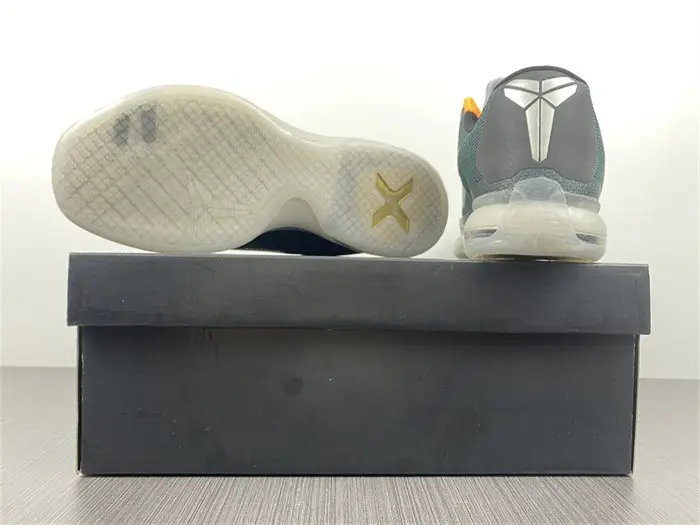 Nike Kobe 10 Flight 