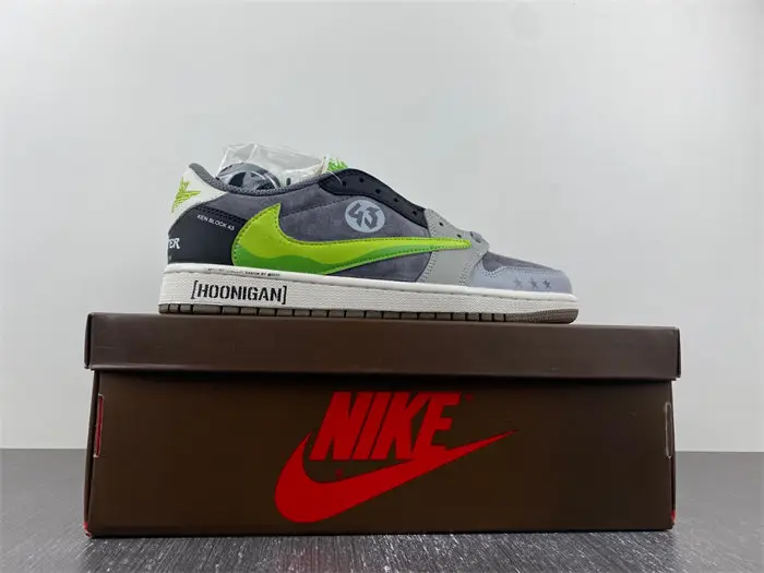 Air Jordan 1 Retro Low 
