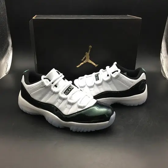 Air Jordan 11 Low 