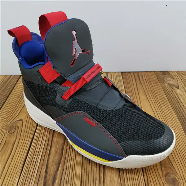 Air Jordan 33 Tech Pack 
