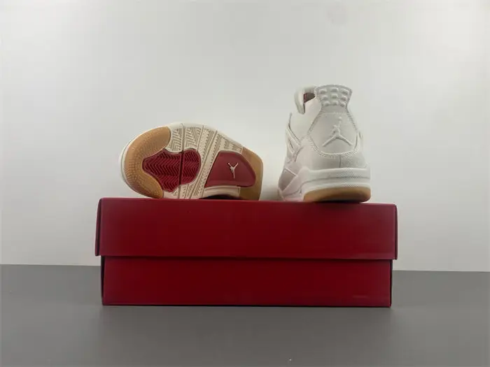Air Jordan 4 Levi’s x Air Jordan 4 