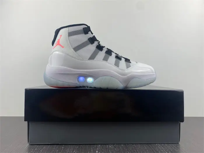 Jordan 11 Adapt White 