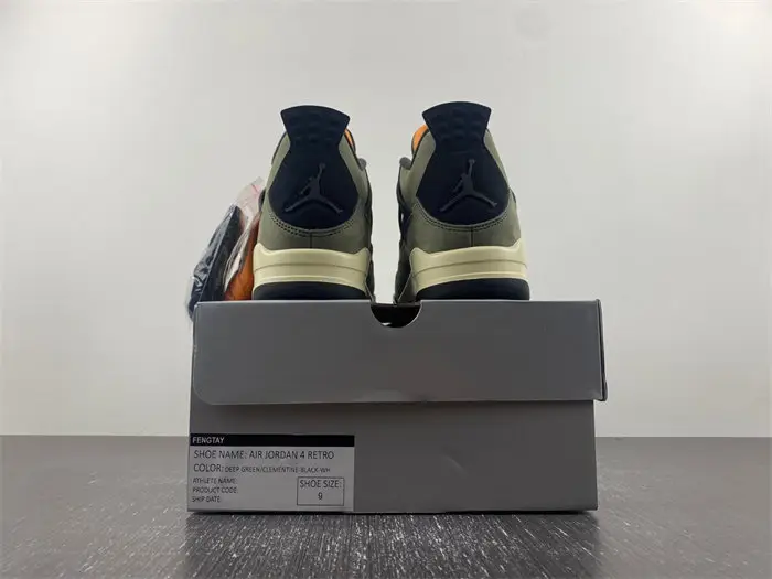 Jordan 4 Retro Undefeated 