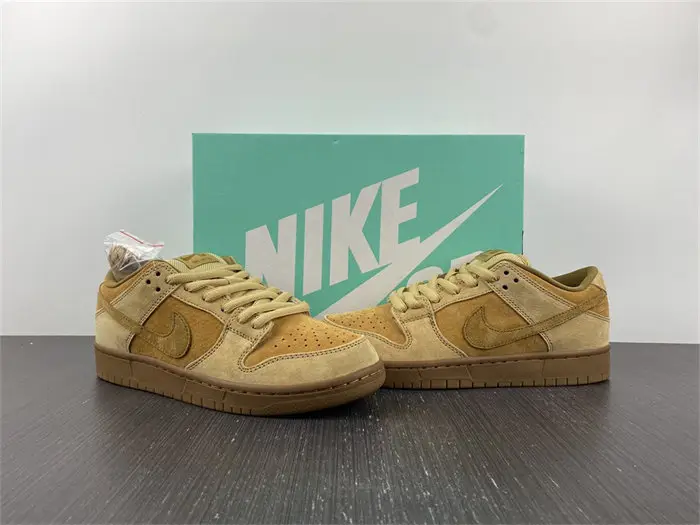 Nike SB Dunk Low Wheat 