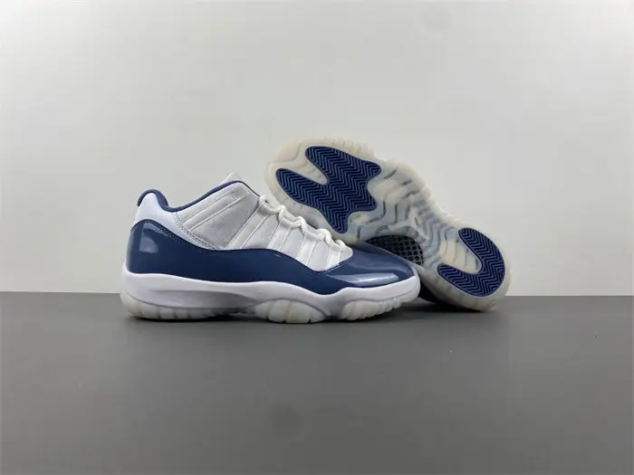Air Jordan 11 Low white 