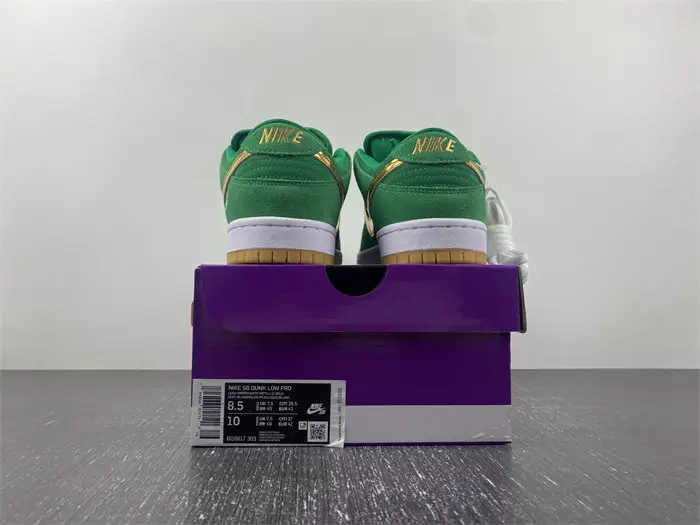 Nike SB Dunk Low 