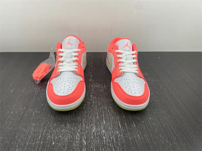 Air Jordan 1 Low SE 