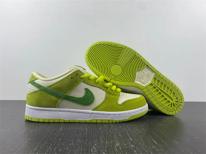 Nike SB Dunk Low Green Apple 