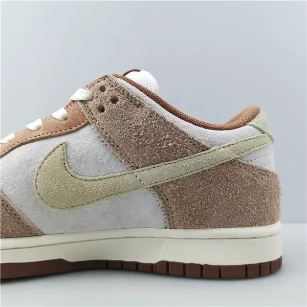 NIKE SB DUNK LOW PRM 