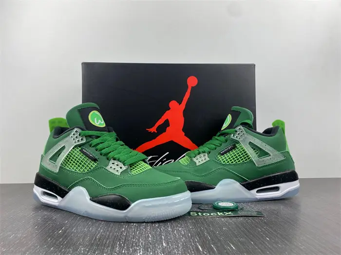 Air Jordan 4 PE 