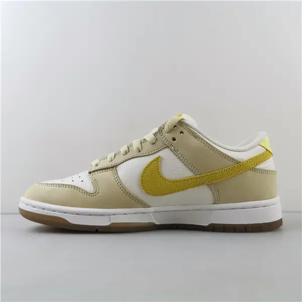 NIKE DUNK LOW LEMON DROP (W) - 