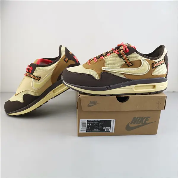 TRAVIS SCOTT X NK AIR MAX 