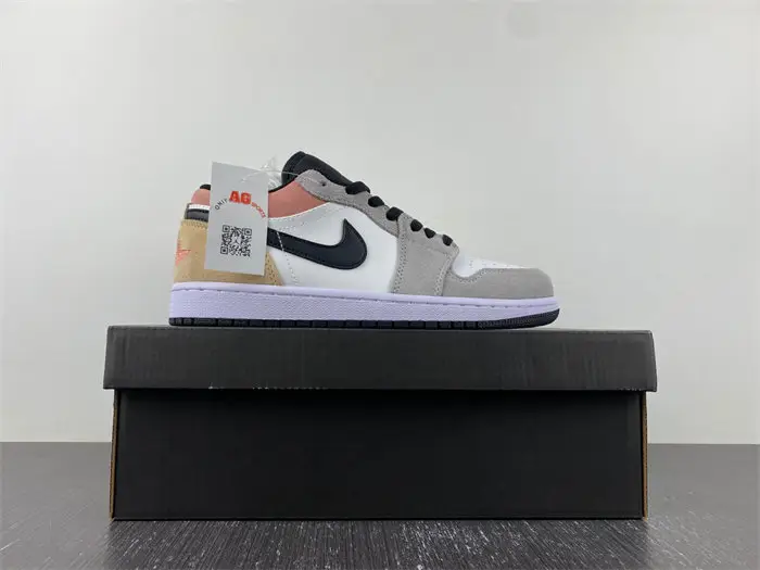 Air Jordan 1 Low 