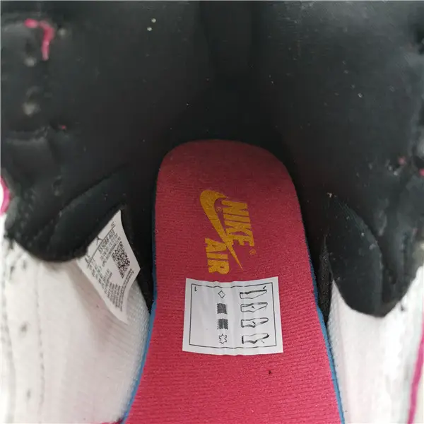 Air Jordan 1 High OG Light Fusion Red 