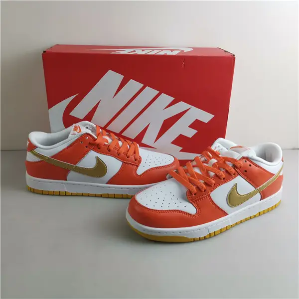 NIKE DUNK LOW GOLDEN ORANGE 