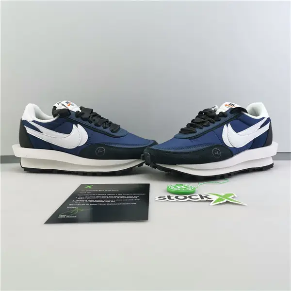 Nike LDWAFFLE/SACAI BV0073  AFCFC713
