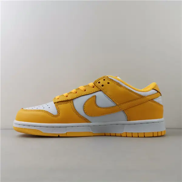 Nike Dunk Low Laser Orange (W) 