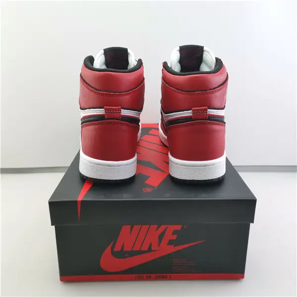 Air Jordan 1 Retro High OG 555088 