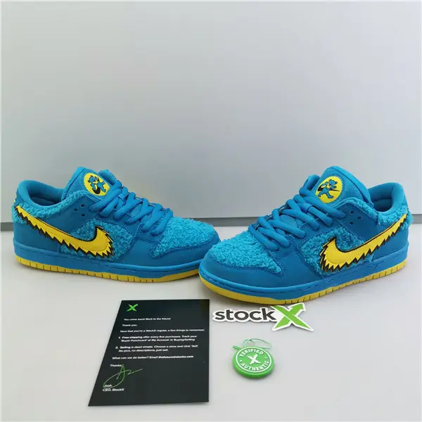 GRATEFUL DEAD X NIKE SB DUNK LOW 