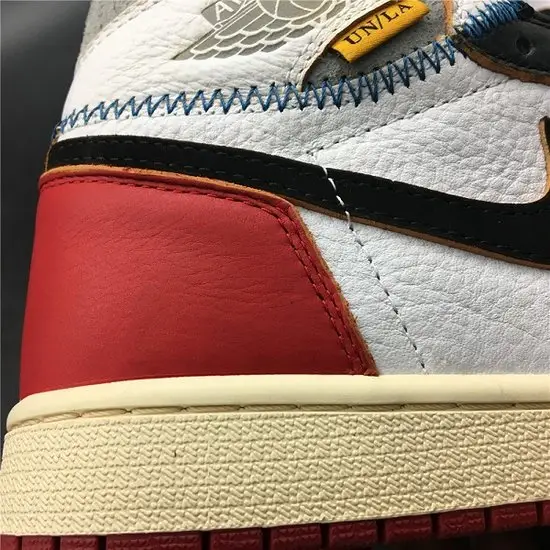 AIR JORDAN 1 RETRO HI 