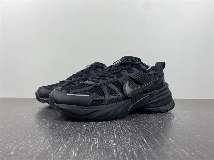 NIKEV2K Runtekk 3XL 