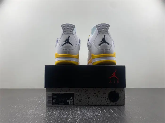 Air Jordan 4 WMNS 