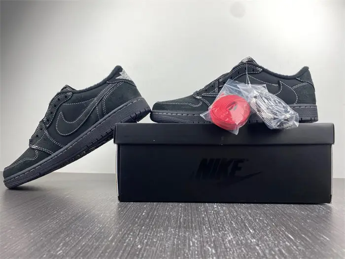 Jordan 1 Retro Low OG SP Travis Scott Black Phantom 