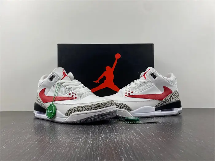 Travis Scott x Air Jordan 3 