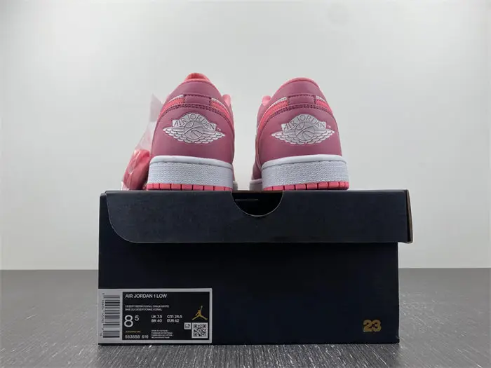 Air Jordan 1 Low 