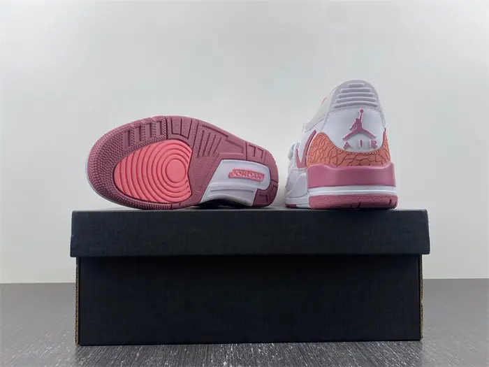 （NIKE）Jordan Legacy 312 