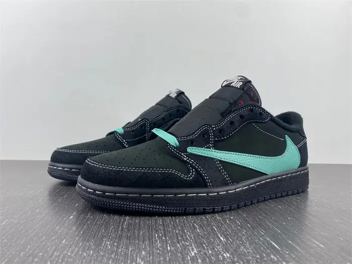 Travis Scott x Air Jordan 1 Low 