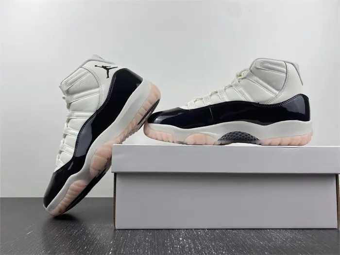 Jordan 11 Retro Neapolitan 