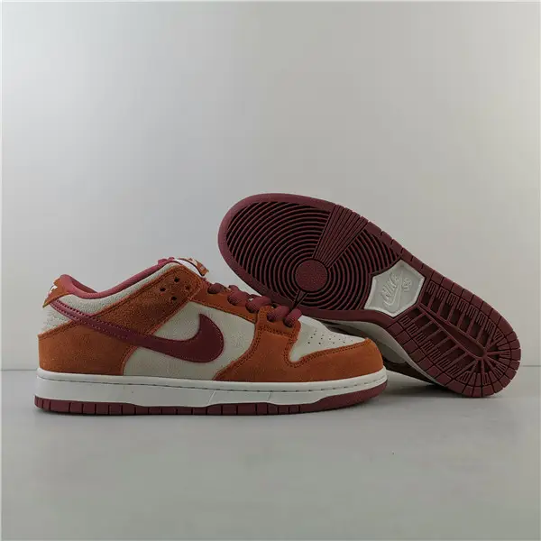 Nike SB Dunk Low Pro Dark Russet Cedar 