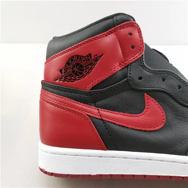 AIR JORDAN 1 RETRO HIGH BAN 