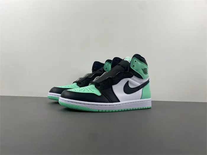 Air Jordan 1 High OG 