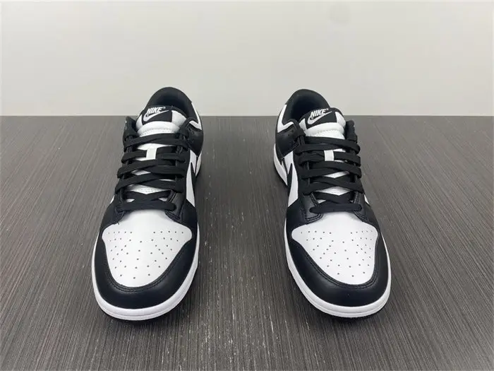 Nike Dunk Low Retro White Black Panda 