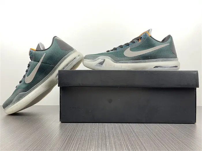 Nike Kobe 10 Flight 