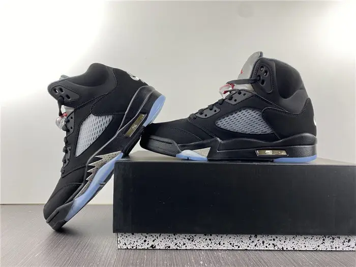 Jordan 5 Retro Low Golf Black Metallic 