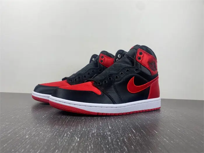 Air Jordan 1 High OG WMNS 