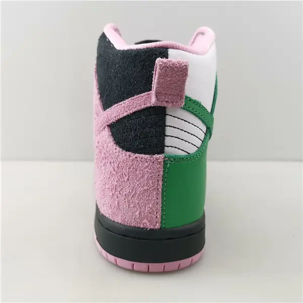 Nike SB Dunk High Invert Celtics 