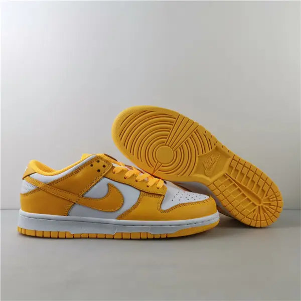 Nike Dunk Low Laser Orange (W) 