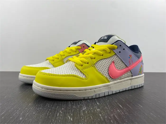 Nike Dunk SB Low 