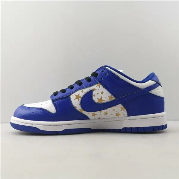 Supreme x Nike SB Dunk Low Blue White 